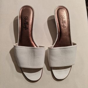 100% Leather slider sandals